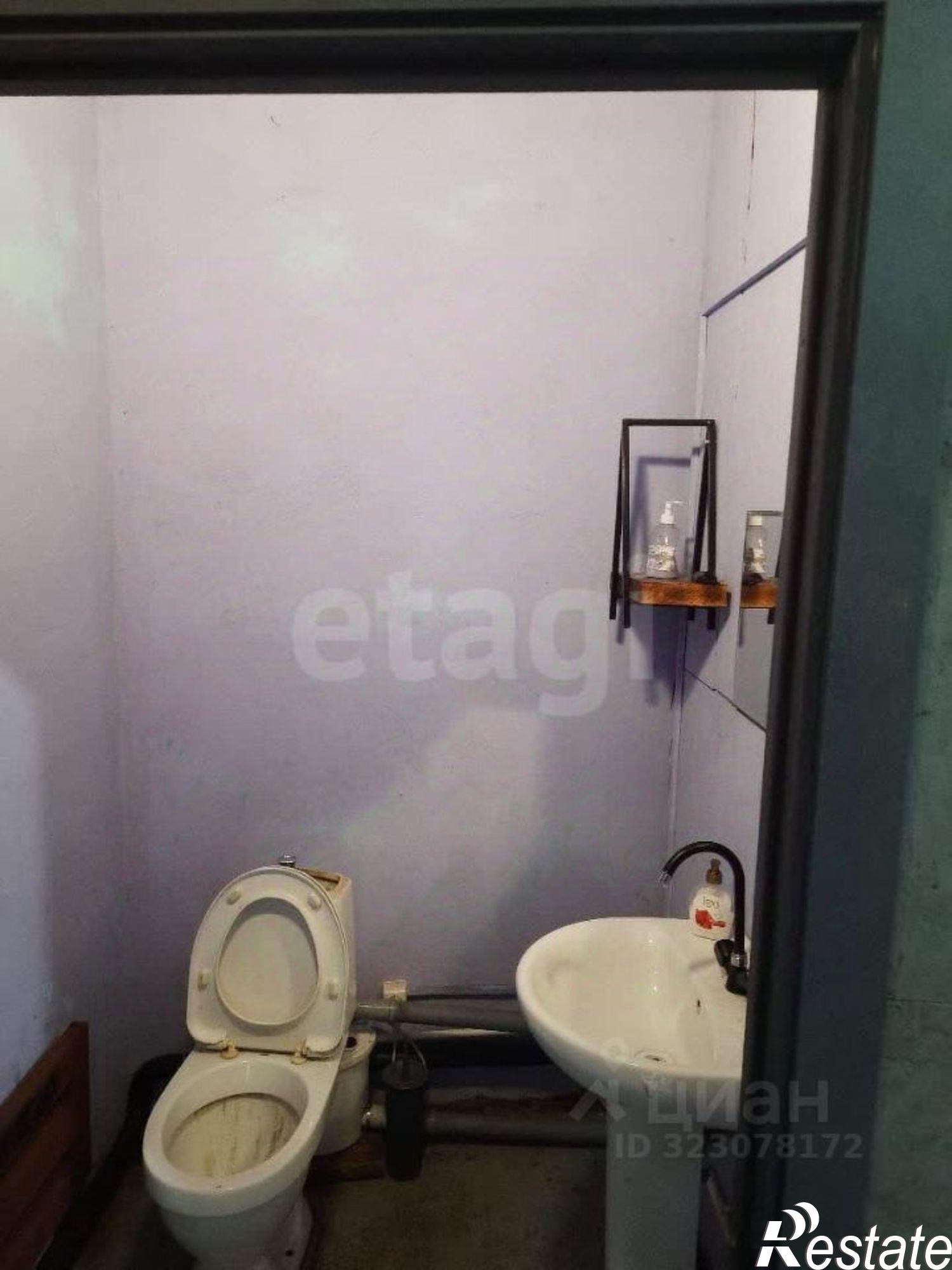 Сдать торговое помещение за 70 000 рублей на Дубовая роща улица, 1