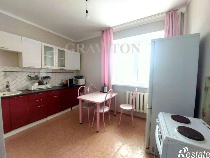 2-комн квартира улица Петра Сухова, 12,  д. 12