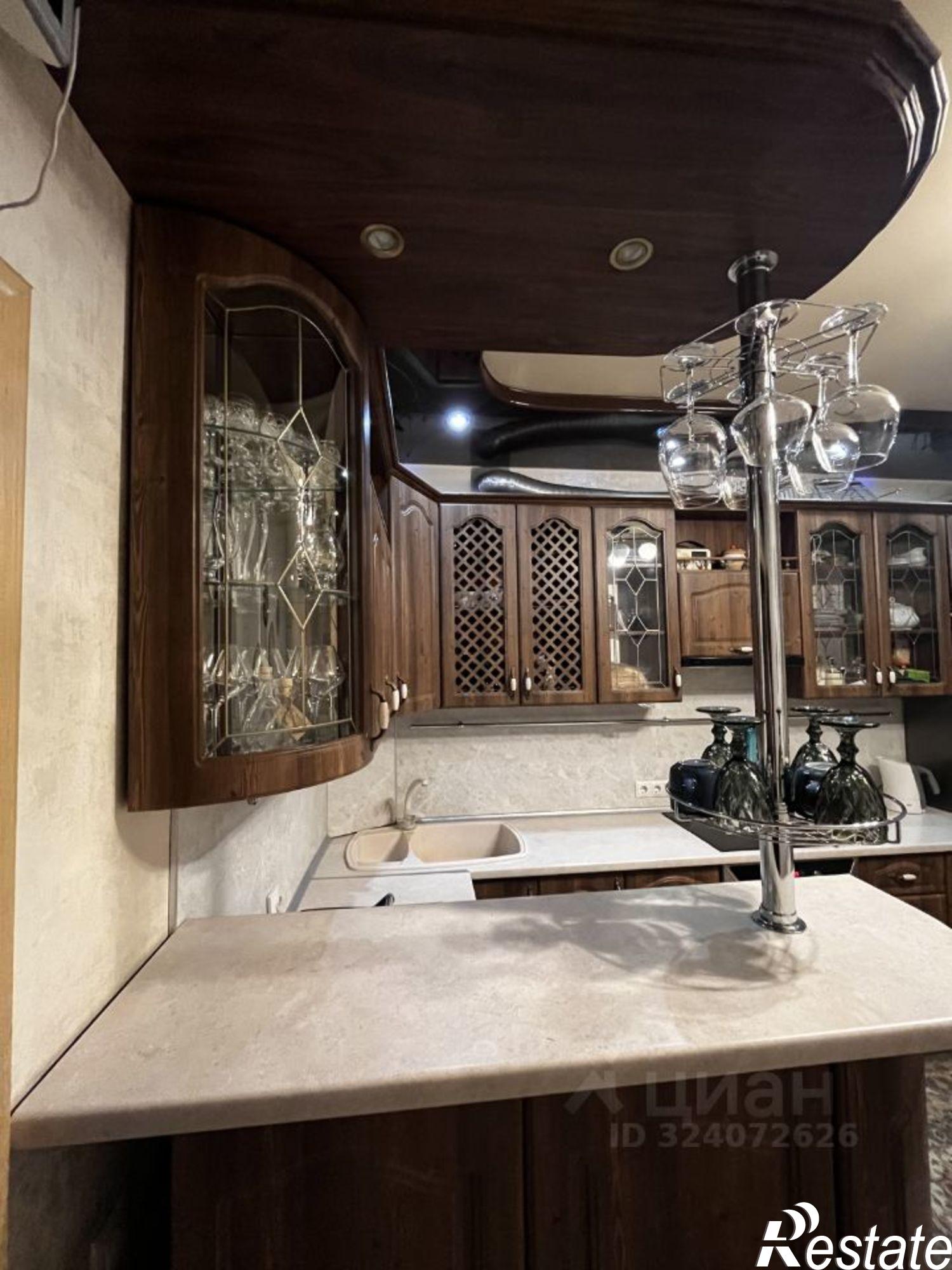 Сдать квартиру за 90 000 рублей на Коммунистический проспект, 3/1 к3