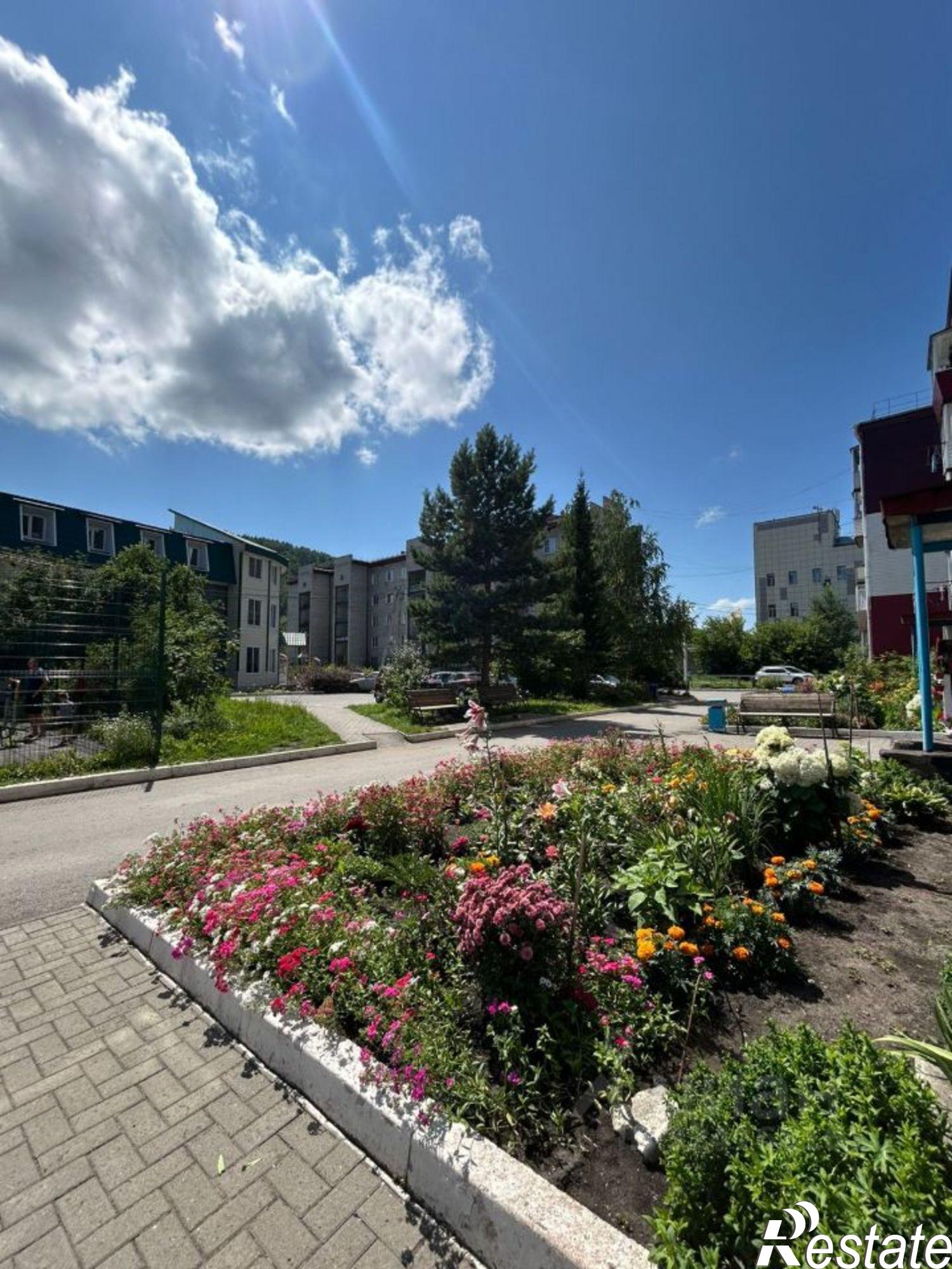 Купить квартиру за 12 000 000 рублей на улица Чорос-Гуркина Г.И., 33