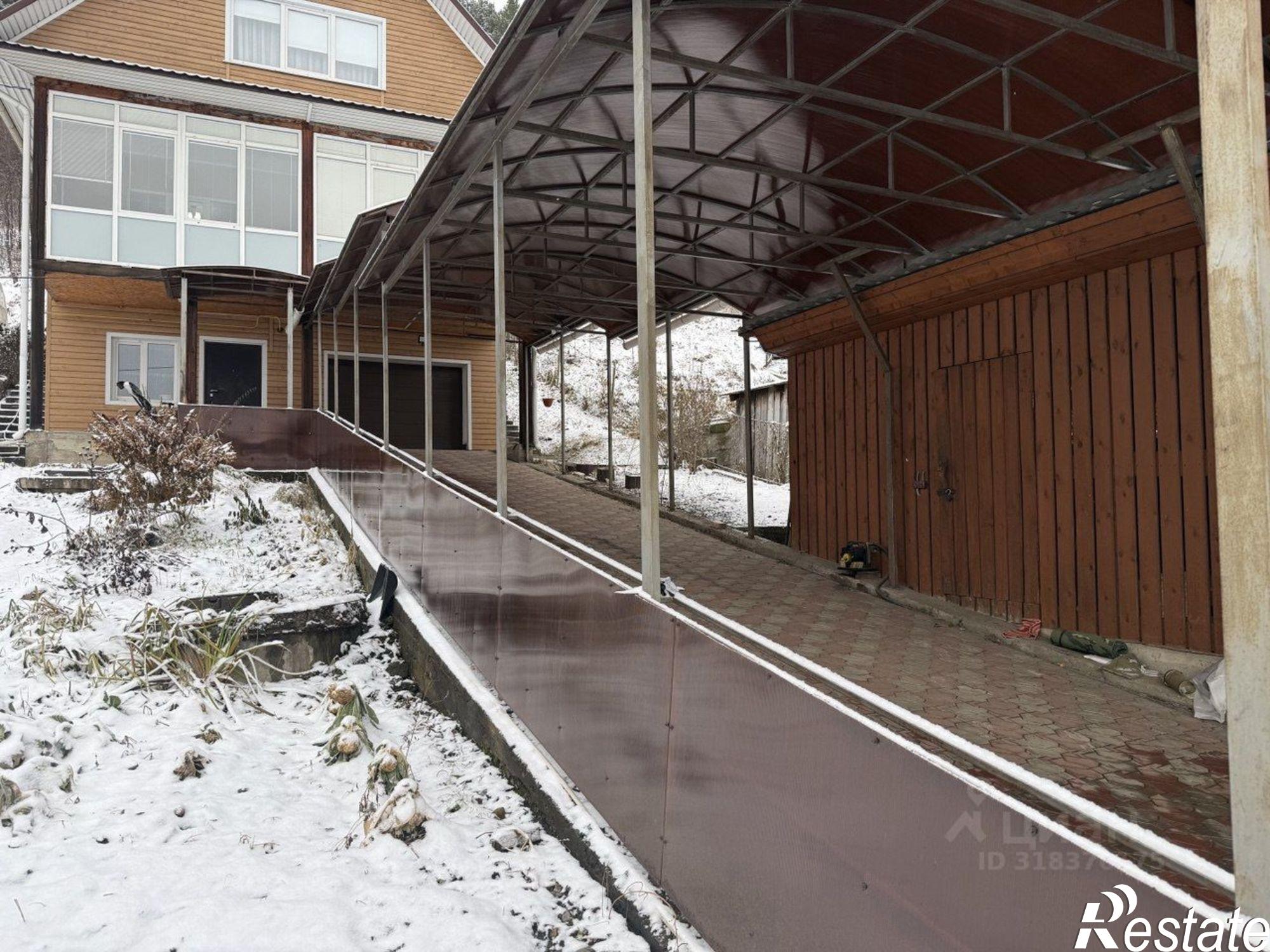 Купить дачу, дом, коттедж за 60 000 000 рублей на ул Социалистическая, 63