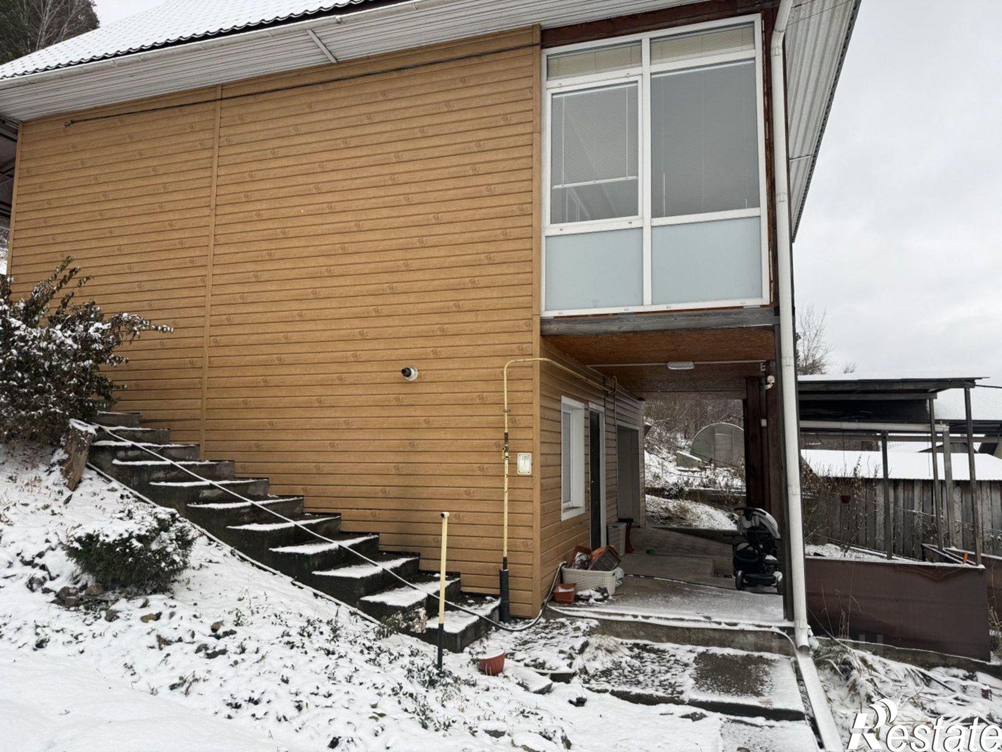 Купить дачу, дом, коттедж за 60 000 000 рублей на ул Социалистическая, 63