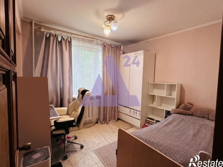 4-комн квартира улица Чорос-Гуркина Г.И., дом 74